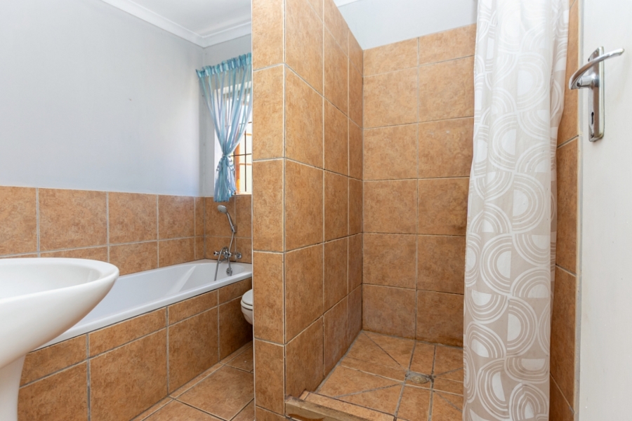 4 Bedroom Property for Sale in Laaiplek Western Cape